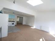 4 Bedrooms for rent in Rutland Crescent, Luton LU2