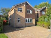 4 Bedrooms for rent in Stonechat Road, Billericay CM11