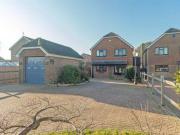 4 Bedrooms for sale in Cryalls Lane, Sittingbourne ME10
