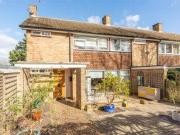 4 Bedrooms for sale in Kelvinbrook, West Molesey KT8