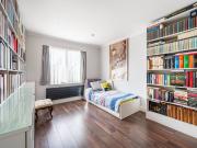 4 Bedrooms House semi detached for Rent in Dollis Hill...