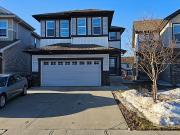 4 Bedrooms House With Den