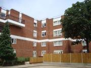 4 Bedrooms Maisonette for rent in Canrobert Street,...