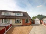 4 Bedrooms Semi detached bungalow for sale in Seacroft...
