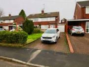 4 Bedrooms Semi detached house for rent in Alicia Drive,...