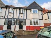 4 Bedrooms Semi detached house for rent in All Bills...