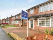 4 Bedrooms Semi detached house for rent in Ashley Drive,...