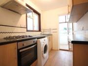4 Bedrooms Semi detached house for rent in Byron Avenue,...