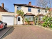 4 Bedrooms Semi detached house for rent in Cleveland...