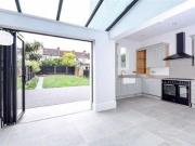 4 Bedrooms Semi detached house for rent in Doyle...