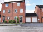 4 Bedrooms Semi detached house for rent in Hetton Drive,...