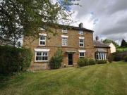 4 Bedrooms Semi detached house for rent in High Street,...