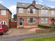 4 Bedrooms Semi detached house for rent in Hill Rise,...