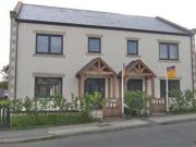 4 Bedrooms Semi detached house for rent in Hollins Lane,...