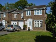 4 Bedrooms Semi detached house for rent in Mayfield...