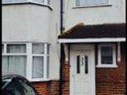 4 Bedrooms Semi detached house for rent in Ravensdale...