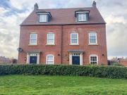 4 Bedrooms Semi detached house for rent in Saxon Way,...