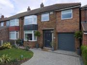 4 Bedrooms Semi detached house for sale in Bank Top...