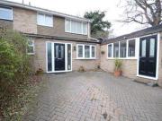 4 Bedrooms Semi detached house for sale in Bramley...