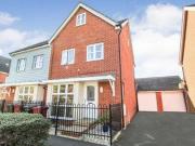4 Bedrooms Semi detached house for sale in Dariel Close,...