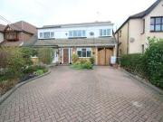 4 Bedrooms Semi detached house for sale in Greensward...