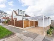 4 Bedrooms Semi detached house for sale in Grove Court,...