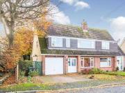 4 Bedrooms Semi detached house for sale in Highfield...