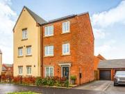 4 Bedrooms Semi detached house for sale in Highfield...