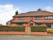 4 Bedrooms Semi detached house for sale in Knowl Road,...