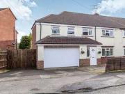 4 Bedrooms Semi detached house for sale in Maidenhead,...