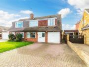 4 Bedrooms Semi detached house for sale in Market Lane,...