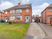 4 Bedrooms Semi detached house for sale in Moorland View...