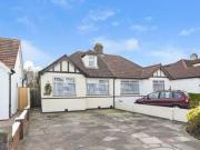 4 Bedrooms Semi detached house for sale in Old Farm...
