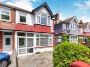 4 Bedrooms Semi detached house for sale in Ringwood...