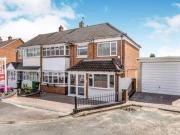 4 Bedrooms Semi detached house for sale in Simmonds...