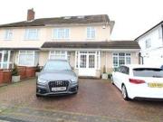 4 Bedrooms Semi detached house for sale in Stroudes...