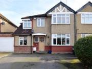 4 Bedrooms Semi detached house for sale in Swiss Avenue,...