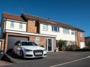 4 Bedrooms Semi detached house for sale in Tenterfields,...