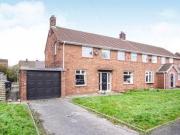 4 Bedrooms Semi detached house for sale in York Avenue,...