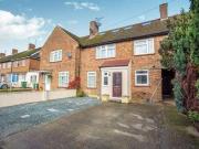 4 Bedrooms Terraced house for rent in Charlock Way,...