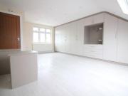 4 Bedrooms Terraced house for rent in Chaucer Avenue,...