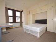 4 Bedrooms Terraced house for rent in Coventry Road,...