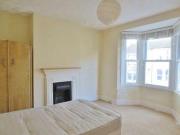 4 Bedrooms Terraced house for rent in Crescent Road,...