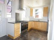 4 Bedrooms Terraced house for rent in Gill Street,...