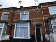 4 Bedrooms Terraced house for rent in Grove Road, Luton LU1