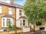 4 Bedrooms Terraced house for rent in Hardy Road, London...