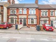 4 Bedrooms Terraced house for rent in Hastings Road,...