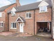 4 Bedrooms Terraced house for rent in Howkin Close,...