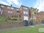 4 Bedrooms Terraced house for rent in Isfield Road,...