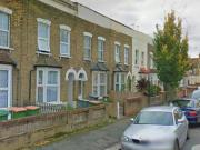 4 Bedrooms Terraced house for rent in Leonard Road,...